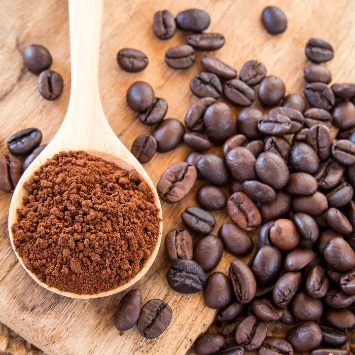 The Best Ingredients for Brightening and Depuffing